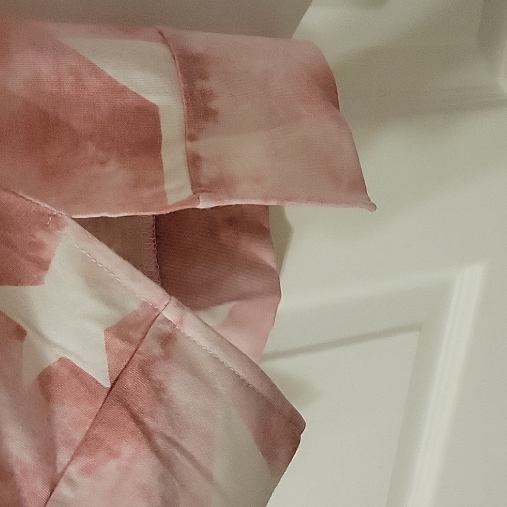 Honeyme Pink star top - Picture 2 of 4